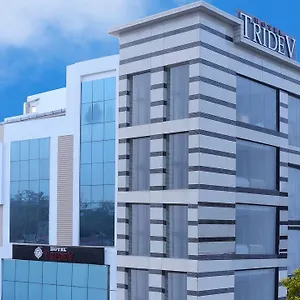https://tridev-k44-34-kalbhairo-crossing-visheswer-ganj-varanasi-in.hotels-varanasi.com
